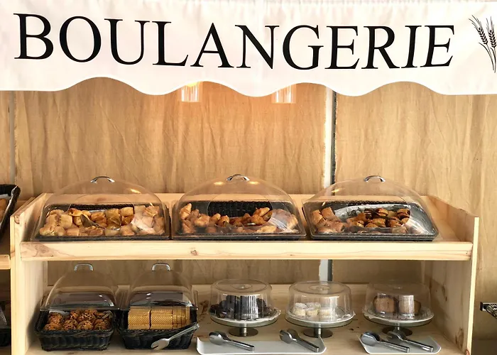 Trh Paraiso Естепона