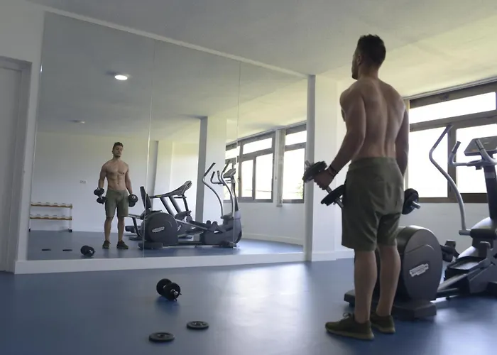 Trh Paraiso Готель Естепона