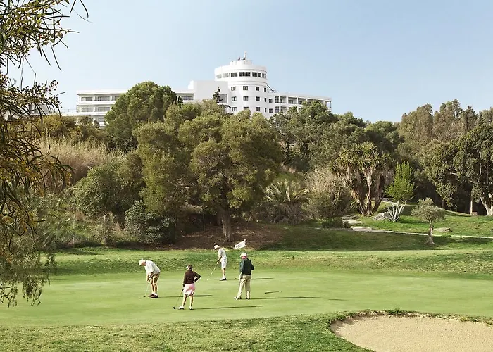 Trh Paraiso Готель Естепона