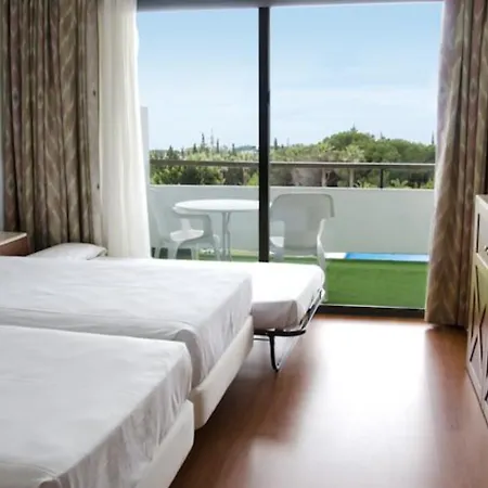 Trh Paraiso Hotel 4*