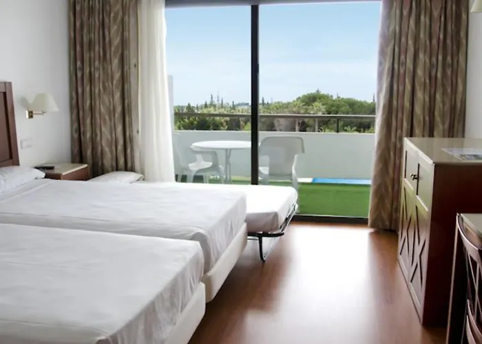 Trh Paraiso Hotel 4*