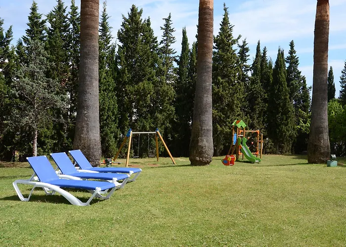 Trh Paraiso Εστεπόνα