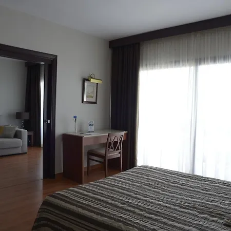 Trh Paraiso